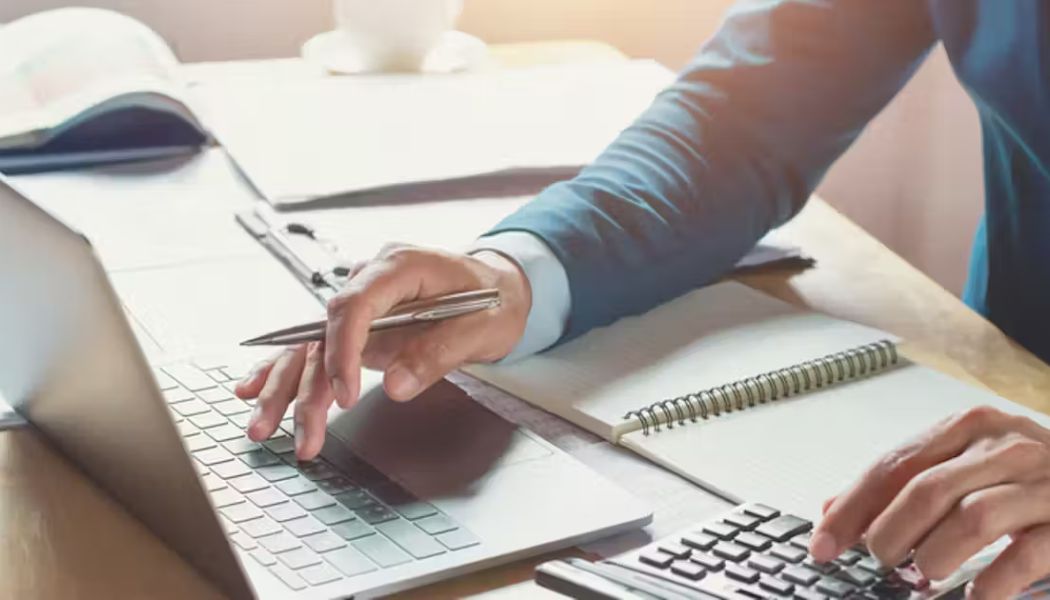 4 Common Mistakes Avoided With Professional Accounting Services