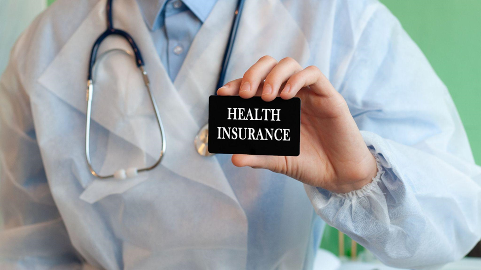 Critical Illness vs Mediclaim: Lump Sum Benefit and Hospital Expense Coverage